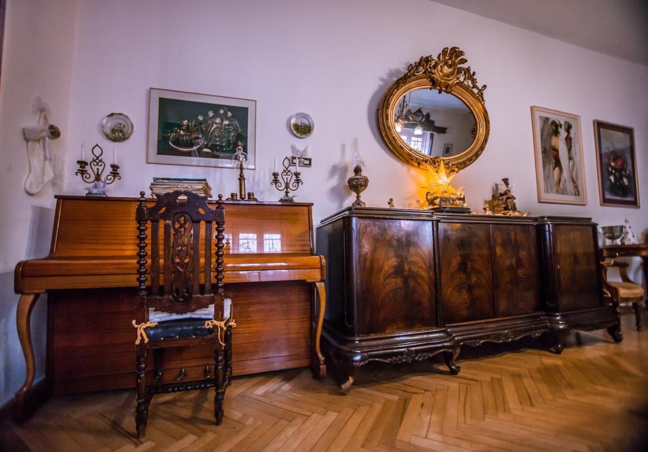 Home 12 Тбилиси Екстериор снимка