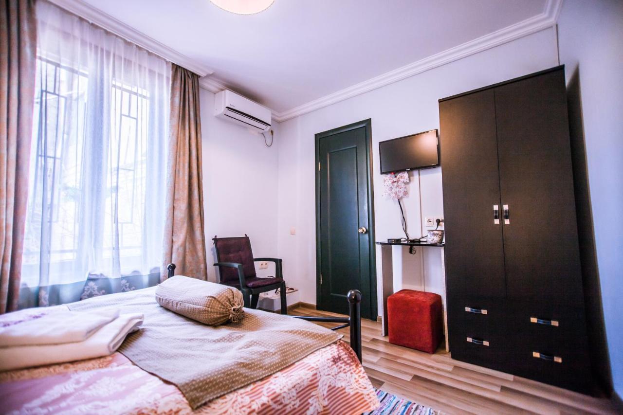 Home 12 Тбилиси Екстериор снимка