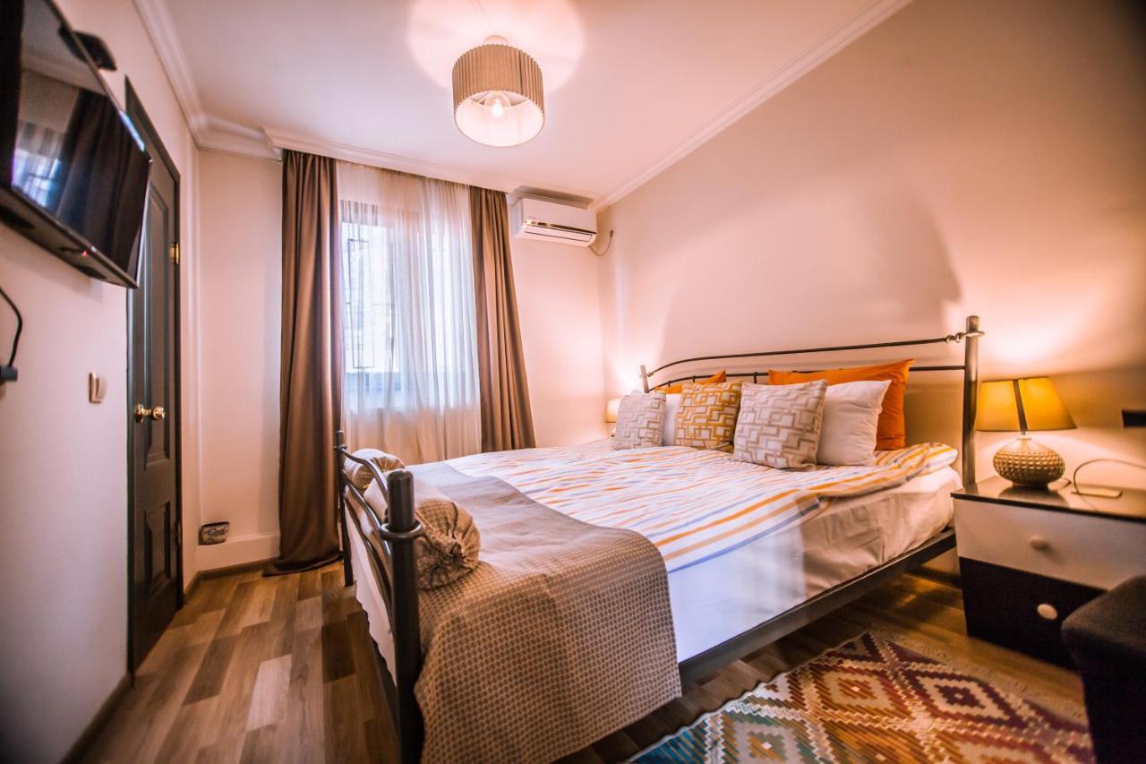 Home 12 Тбилиси Екстериор снимка